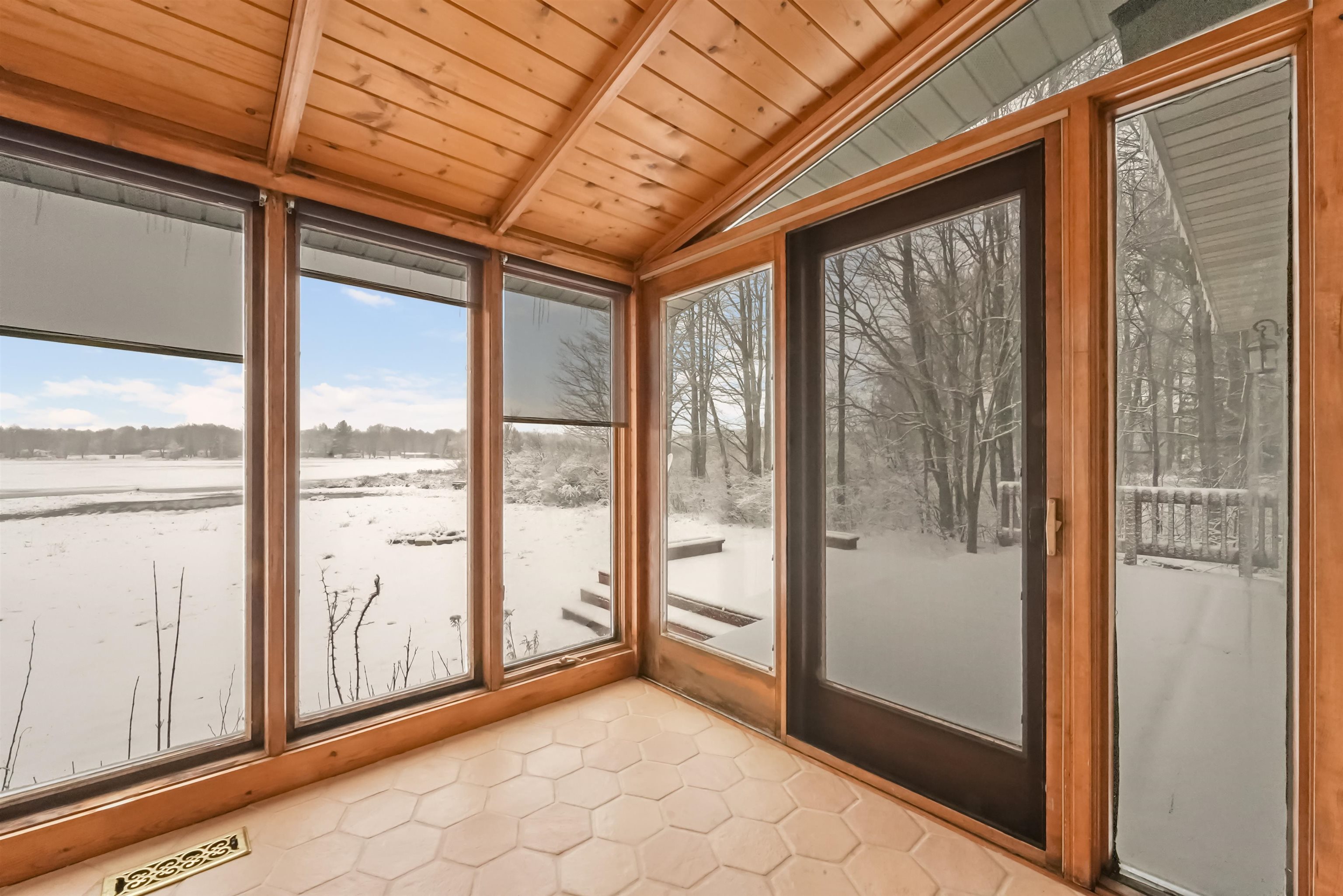 2164 South 29 Road Cadillac, MI 49601 - Photo 20 of 32 1897915-19.JPG