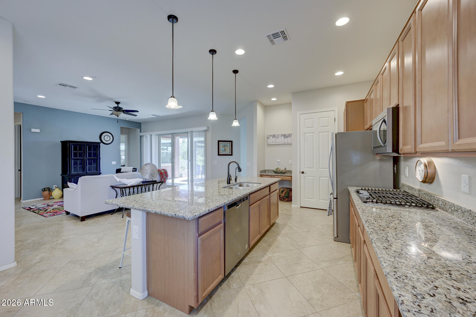 41725 West Springtime Road Maricopa, AZ 85138 - Photo 12 of 44 41929 W Springtime Rd-20