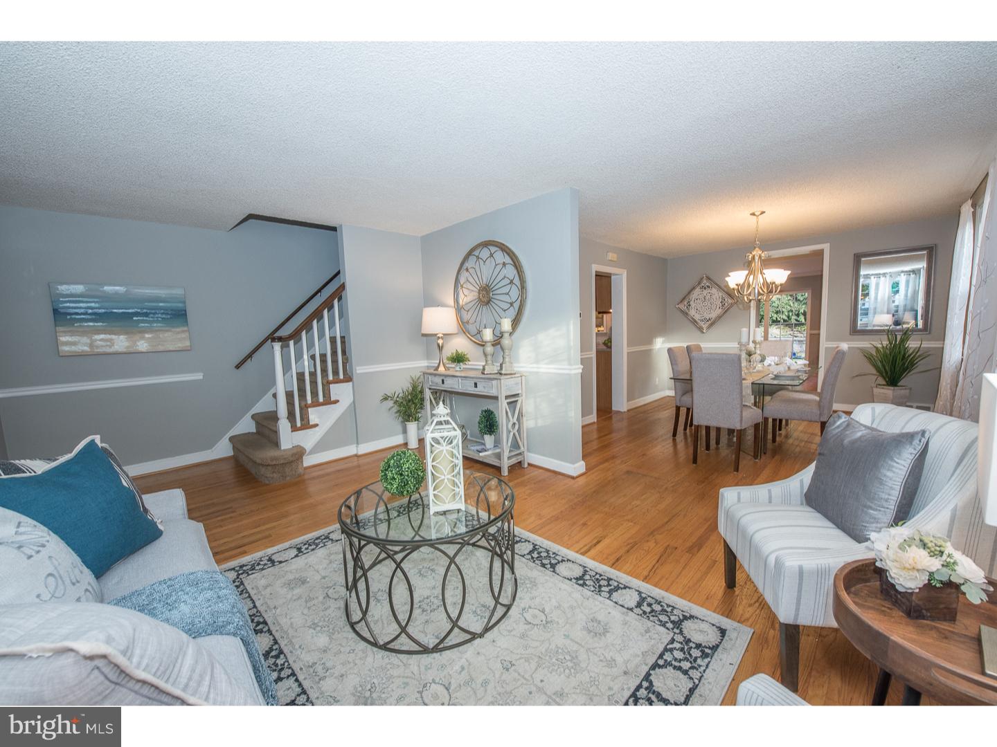 125 Signal Road Drexel Hill, PA 19026 - Photo 4 of 25 Living Room