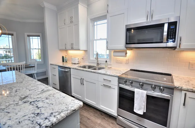 $1,275,000 | 13 Scotland Street, Ocean Isle Beach, NC 28469