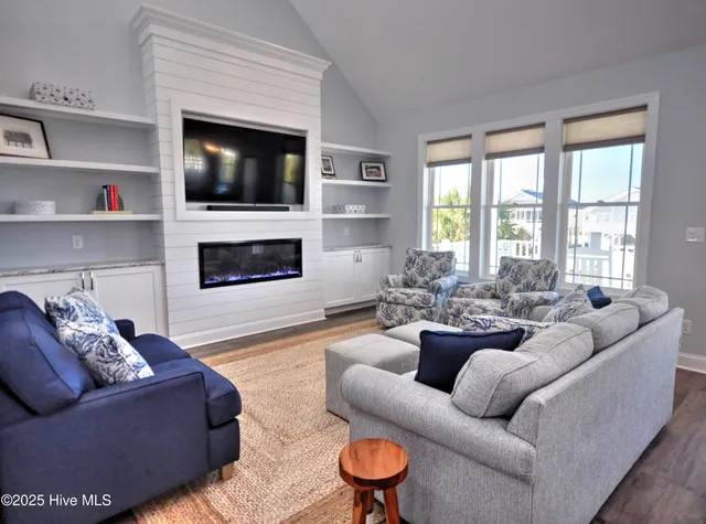 $1,275,000 | 13 Scotland Street, Ocean Isle Beach, NC 28469