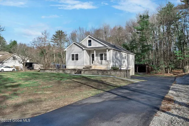 $3,200 | 275 A Louden Road, Wilton, NY 12866