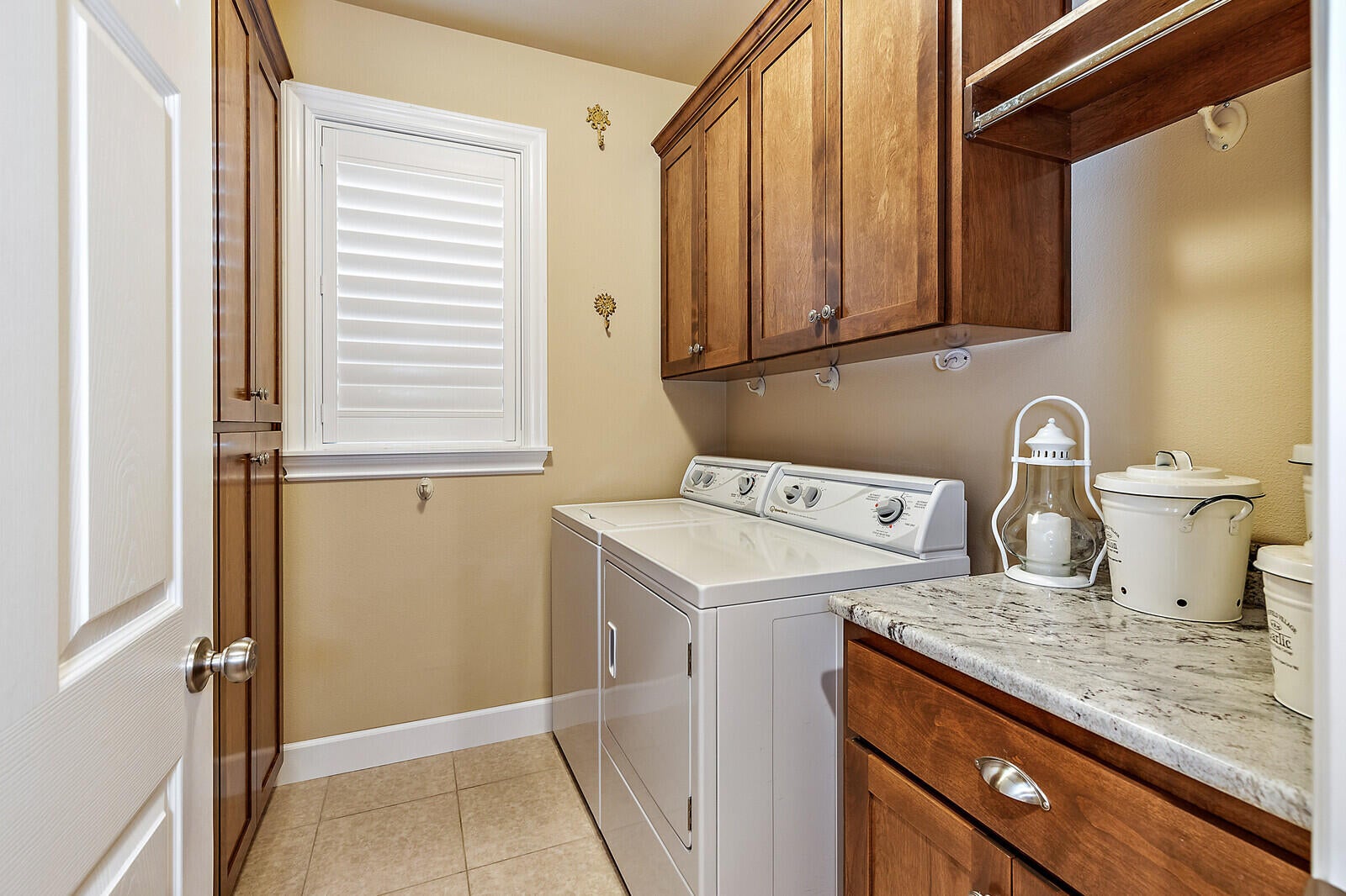 676 Grouse Ridge Drive Central Point, OR 97502 - Photo 19 of 44 23_GR_23_mls