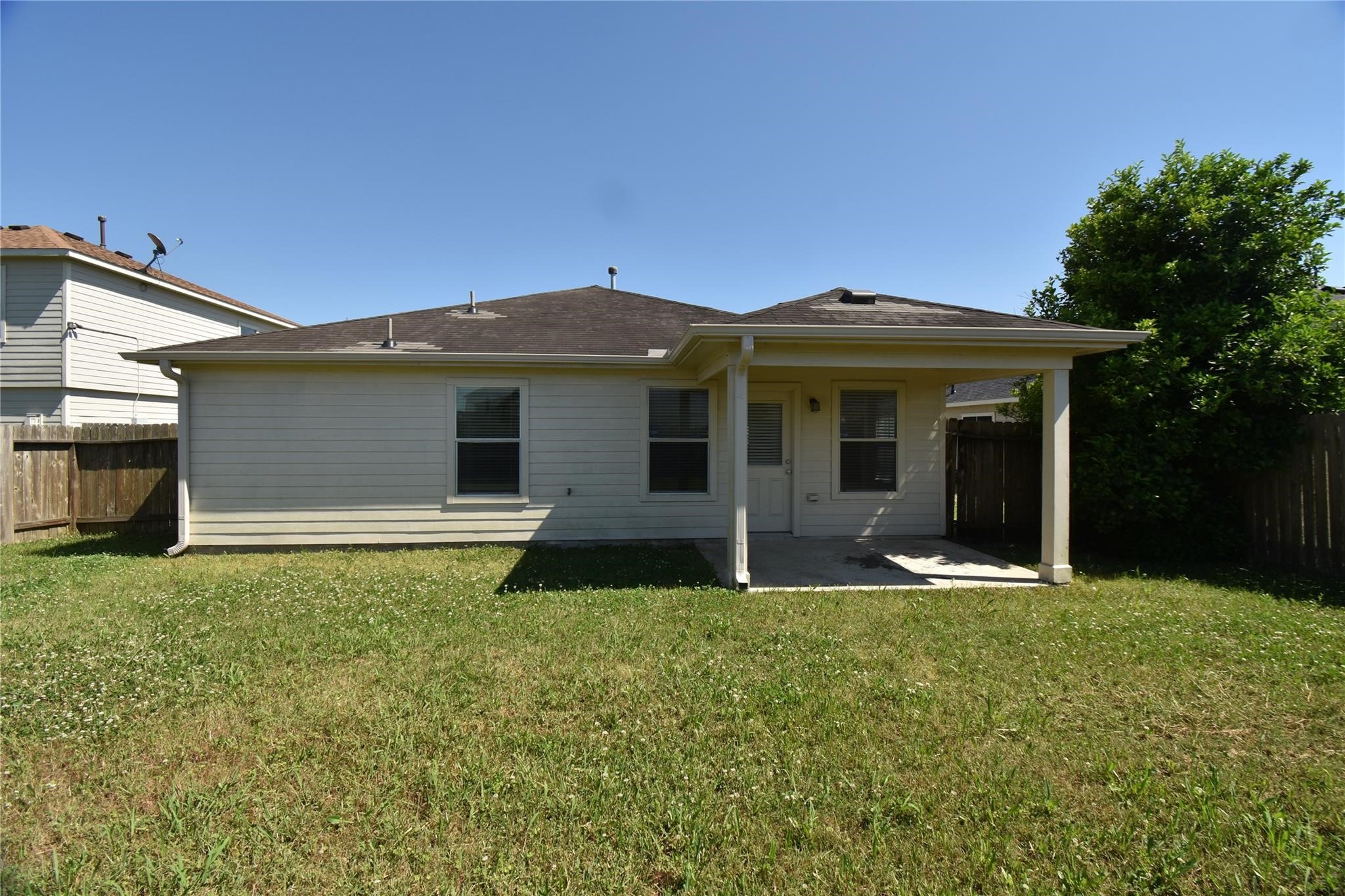 1126 Desert Oasis Lane Rosenberg, TX 77471 - Photo 16 of 16 a front view of house with yard and green space