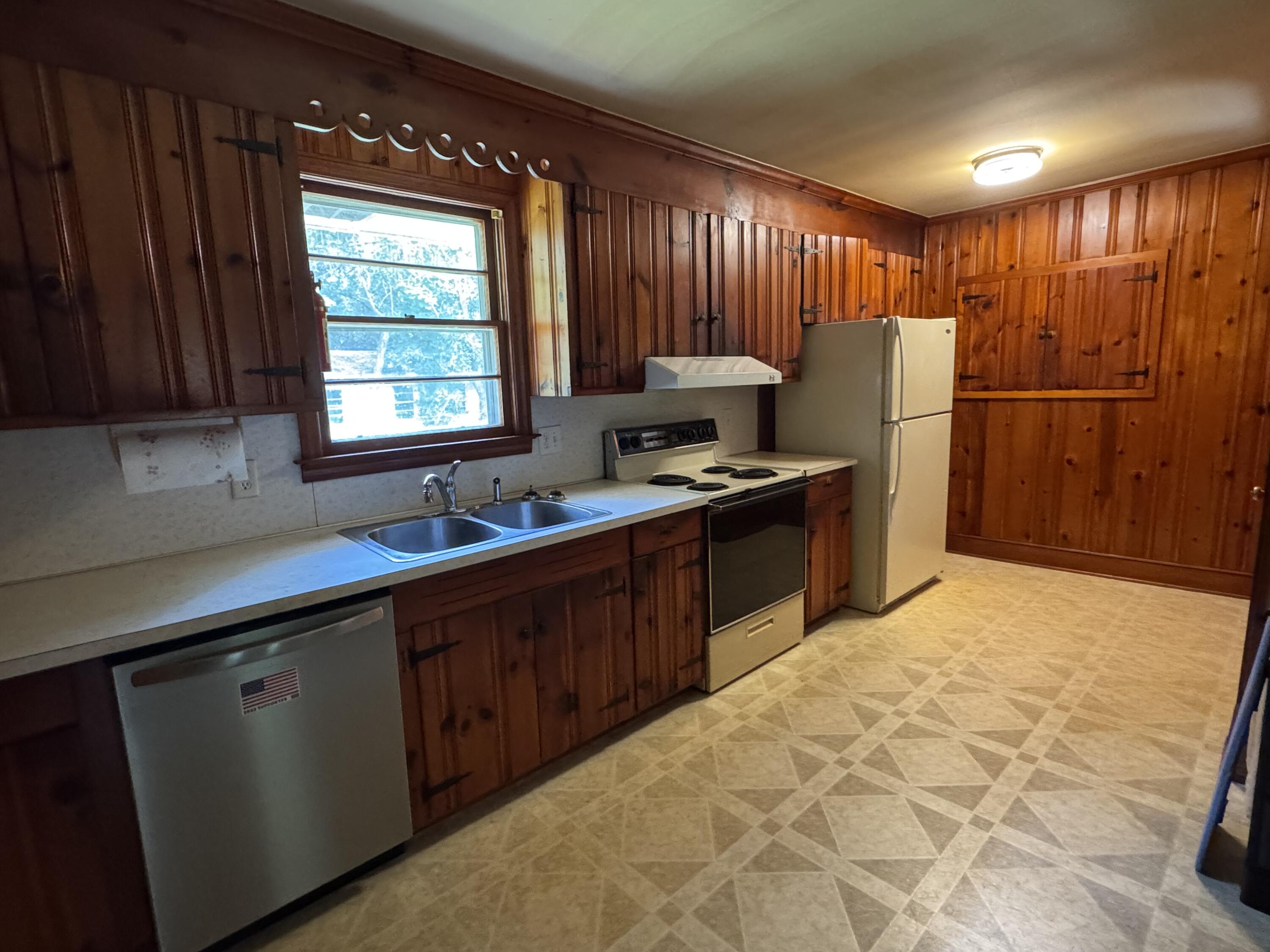 2245 Garrison Street Sumter, SC 29154 - Photo 12 of 28 IMG_6125