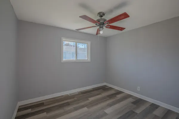 $289,900 | 101 Edgehill Drive, Bolingbrook, IL 60440
