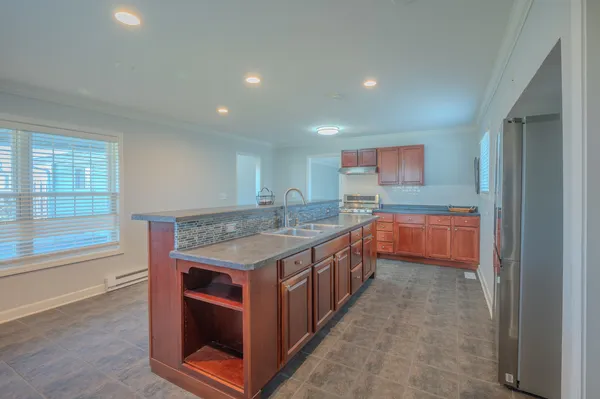 $289,900 | 101 Edgehill Drive, Bolingbrook, IL 60440