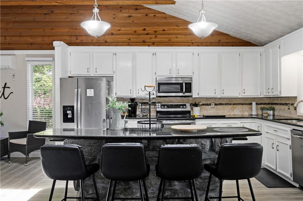 3346 Little Circle Gainesville, GA 30506 - Photo 17 of 84