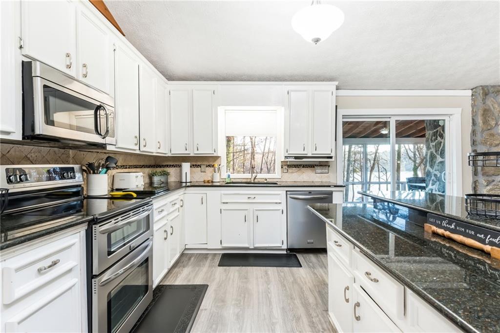 3346 Little Circle Gainesville, GA 30506 - Photo 19 of 84