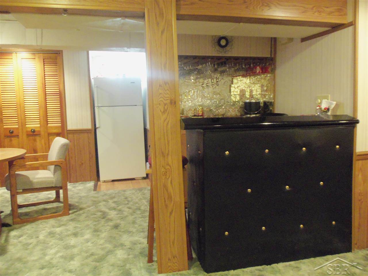 4810 Sherman Road Saginaw, MI 48604 - Photo 16 of 27 31212202-15.JPG