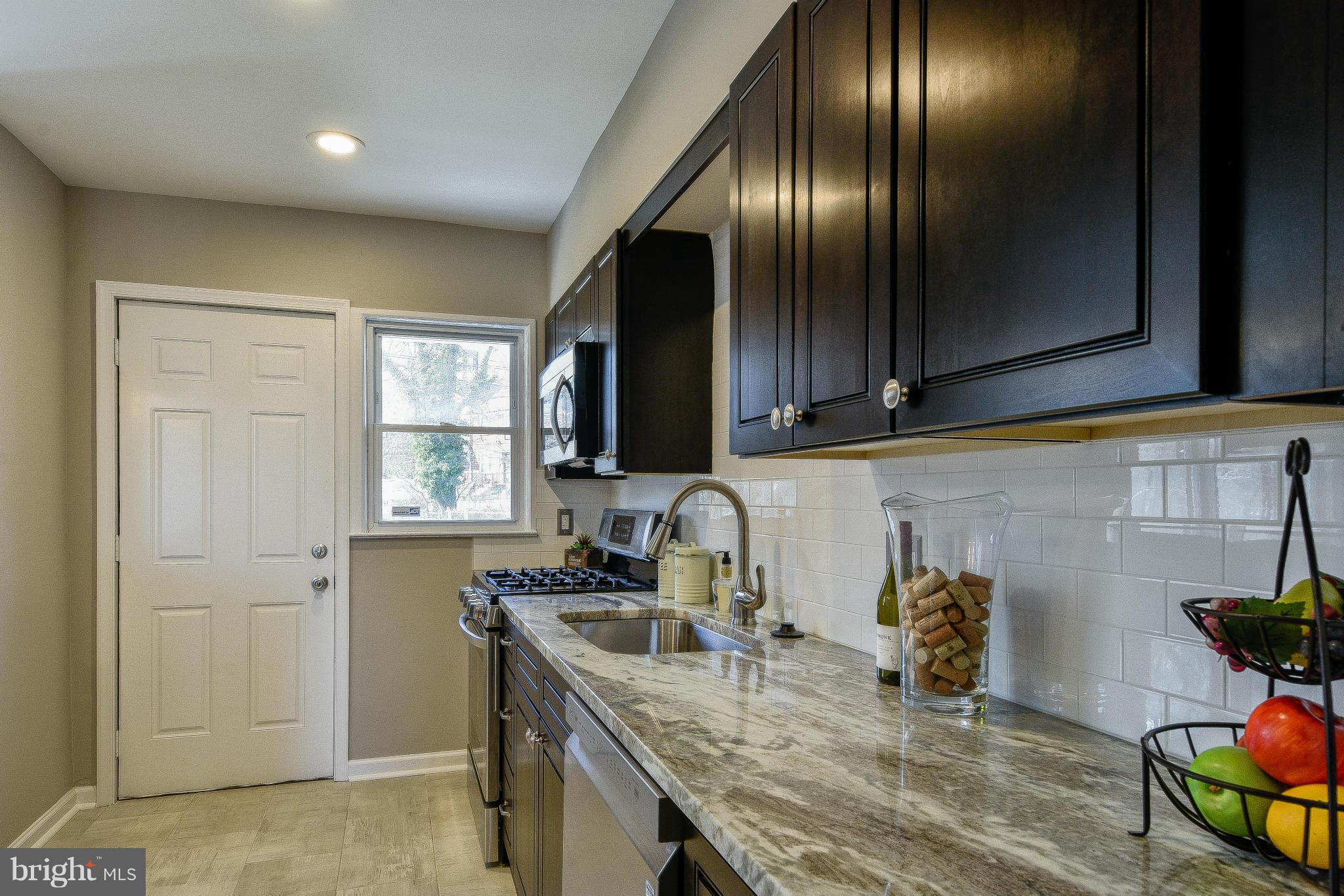 1613 Ramblewood Road Baltimore, MD 21239 - Photo 11 of 28 Kitchen