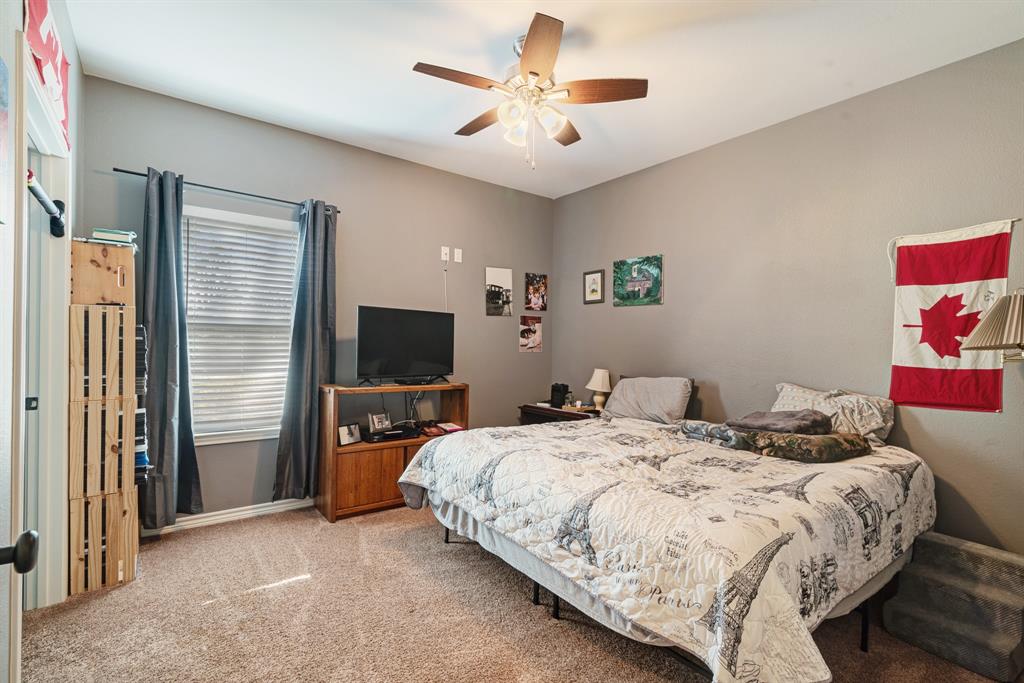 305 County Road Blossom, TX 75416 - Photo 17 of 34