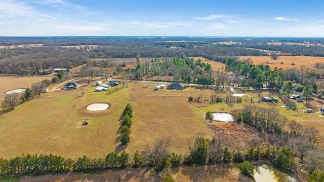 $428,000 | 305 County Road, Blossom, TX 75416