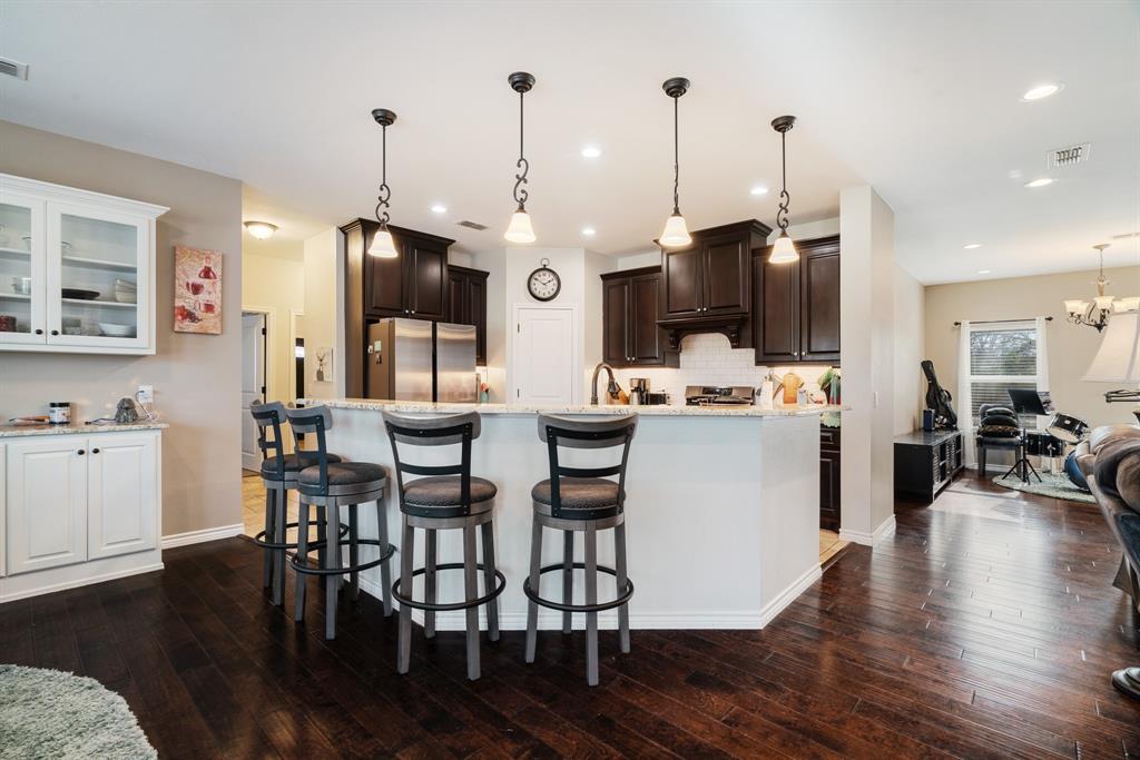 305 County Road Blossom, TX 75416 - Photo 10 of 34