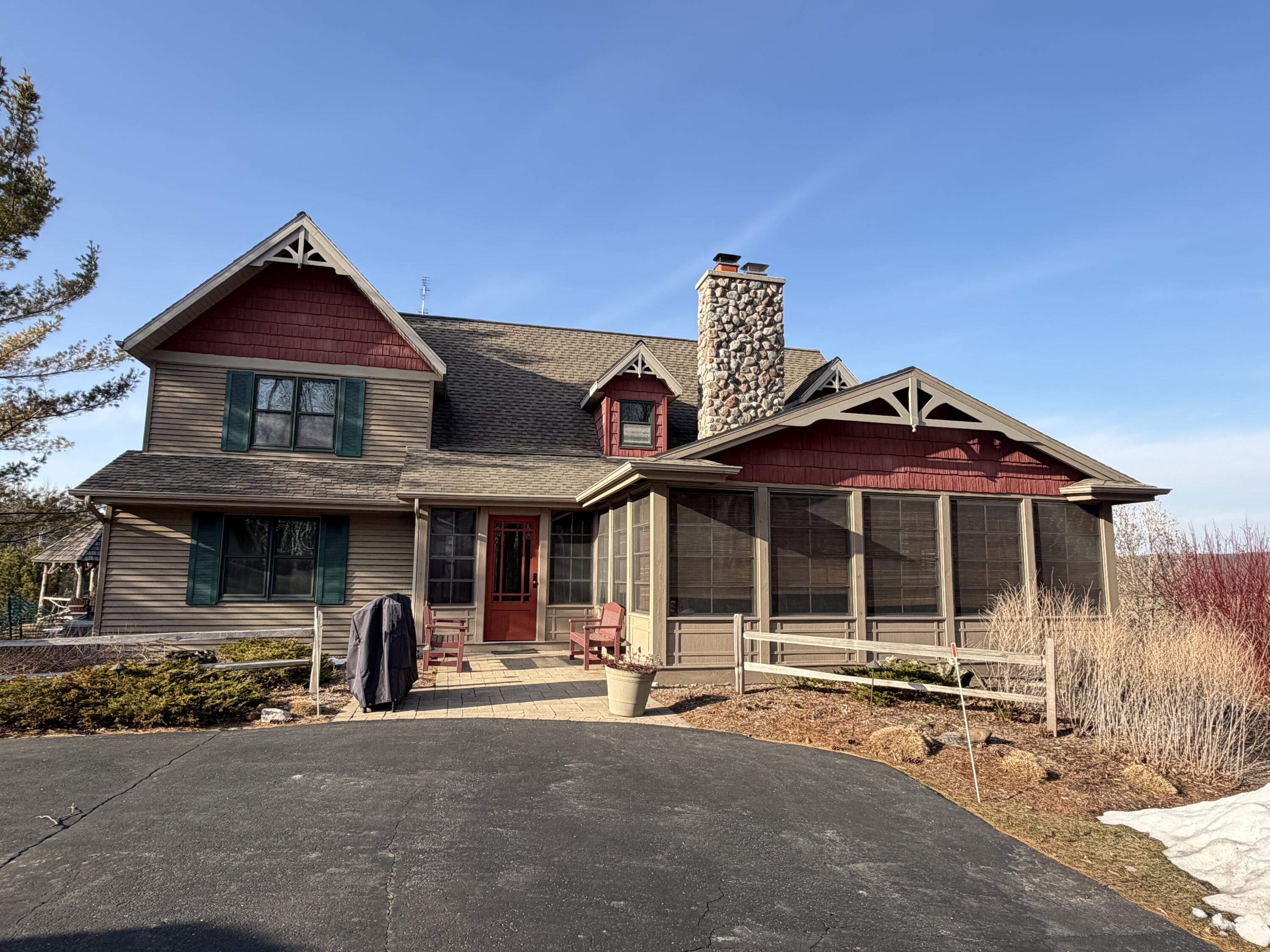 21160 Mueller Road Schleswig, WI 53042 - Photo 1 of 8 Front of home