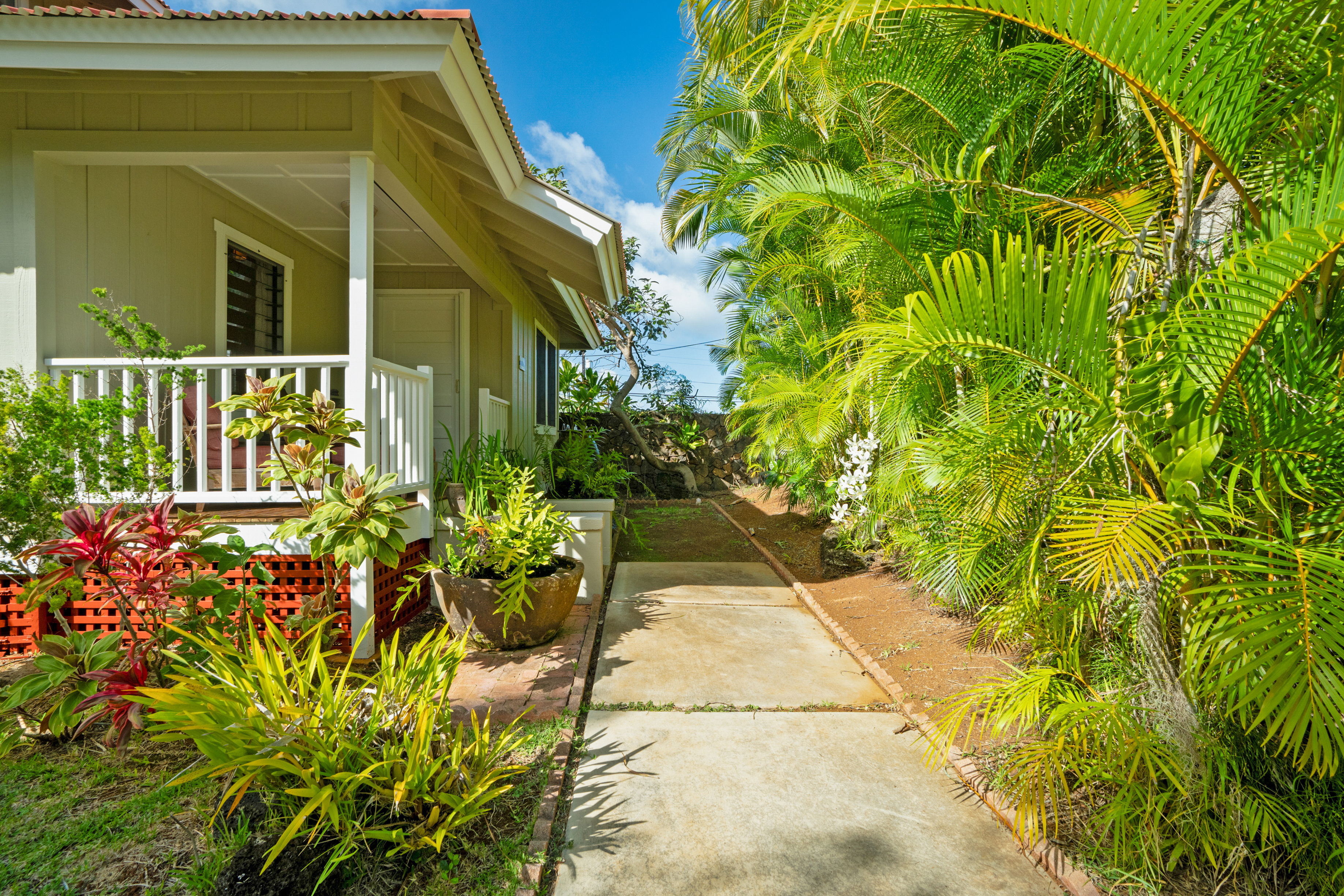 5225 Ua Road Kapaa, HI 96746 - Photo 21 of 30 a view of a pathway with a flower garden