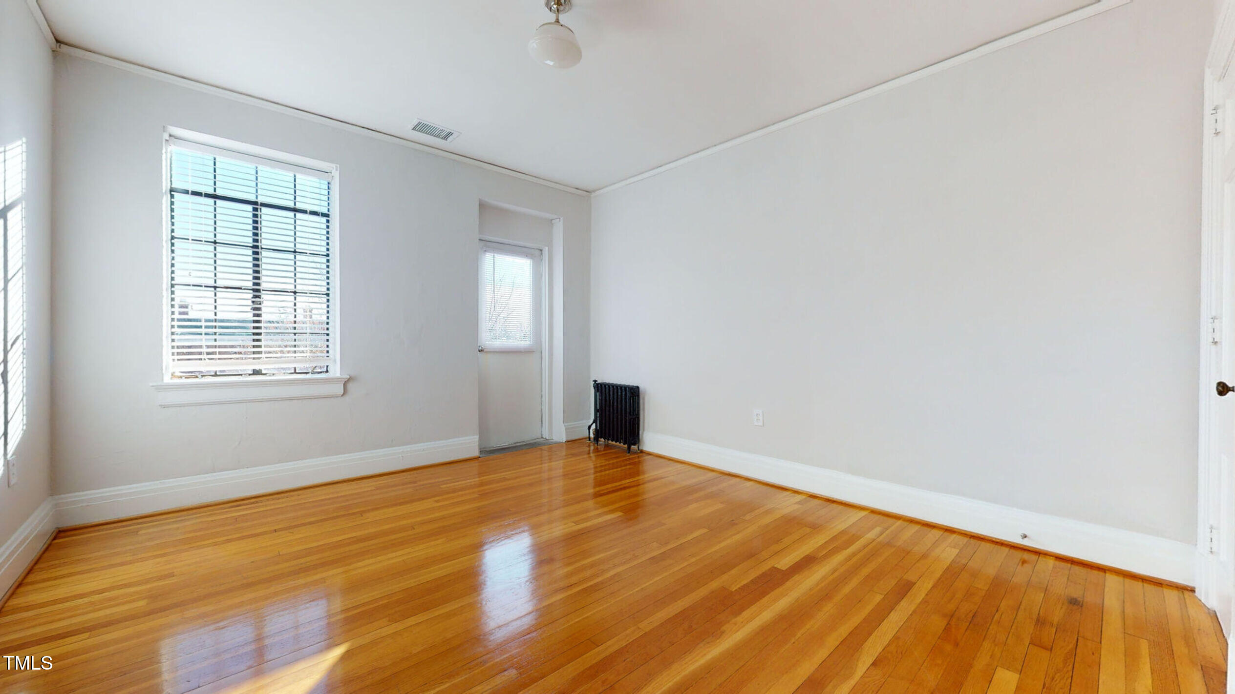 817 Hillsborough Street, Unit 1B Raleigh, NC 27603 - Photo 17 of 23 104641243