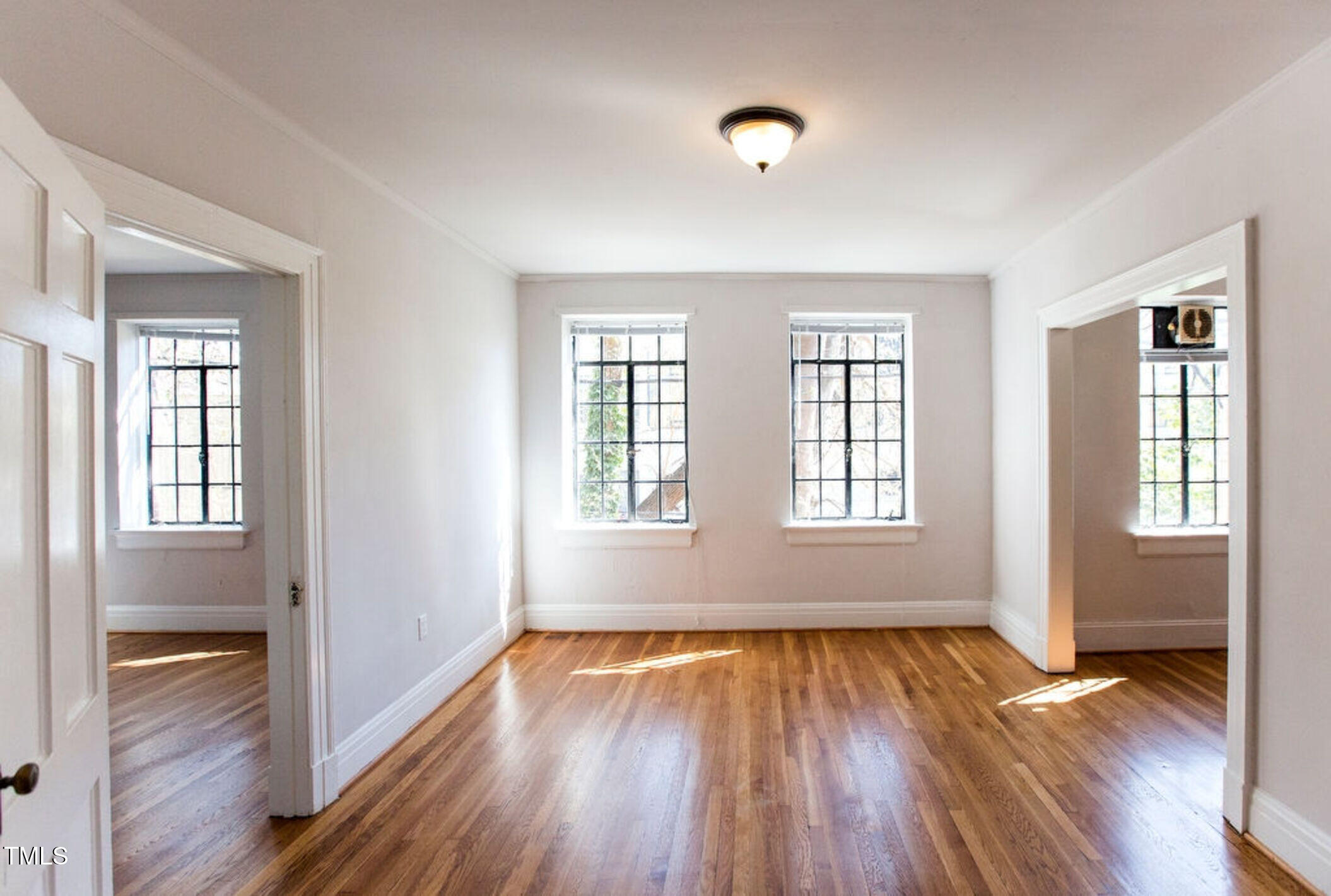 817 Hillsborough Street, Unit 1B Raleigh, NC 27603 - Photo 19 of 23 104641357