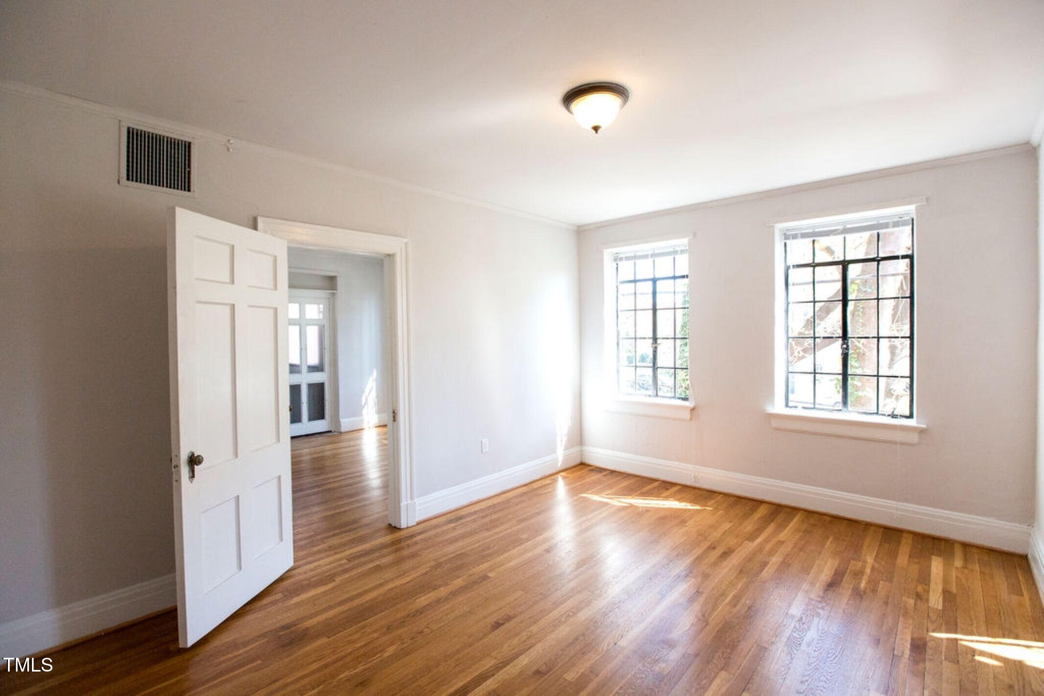 817 Hillsborough Street, Unit 1B Raleigh, NC 27603 - Photo 22 of 23 104641409