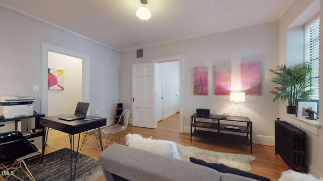 $1,810 | 817 Hillsborough Street, Unit 2A, Raleigh, NC 27603