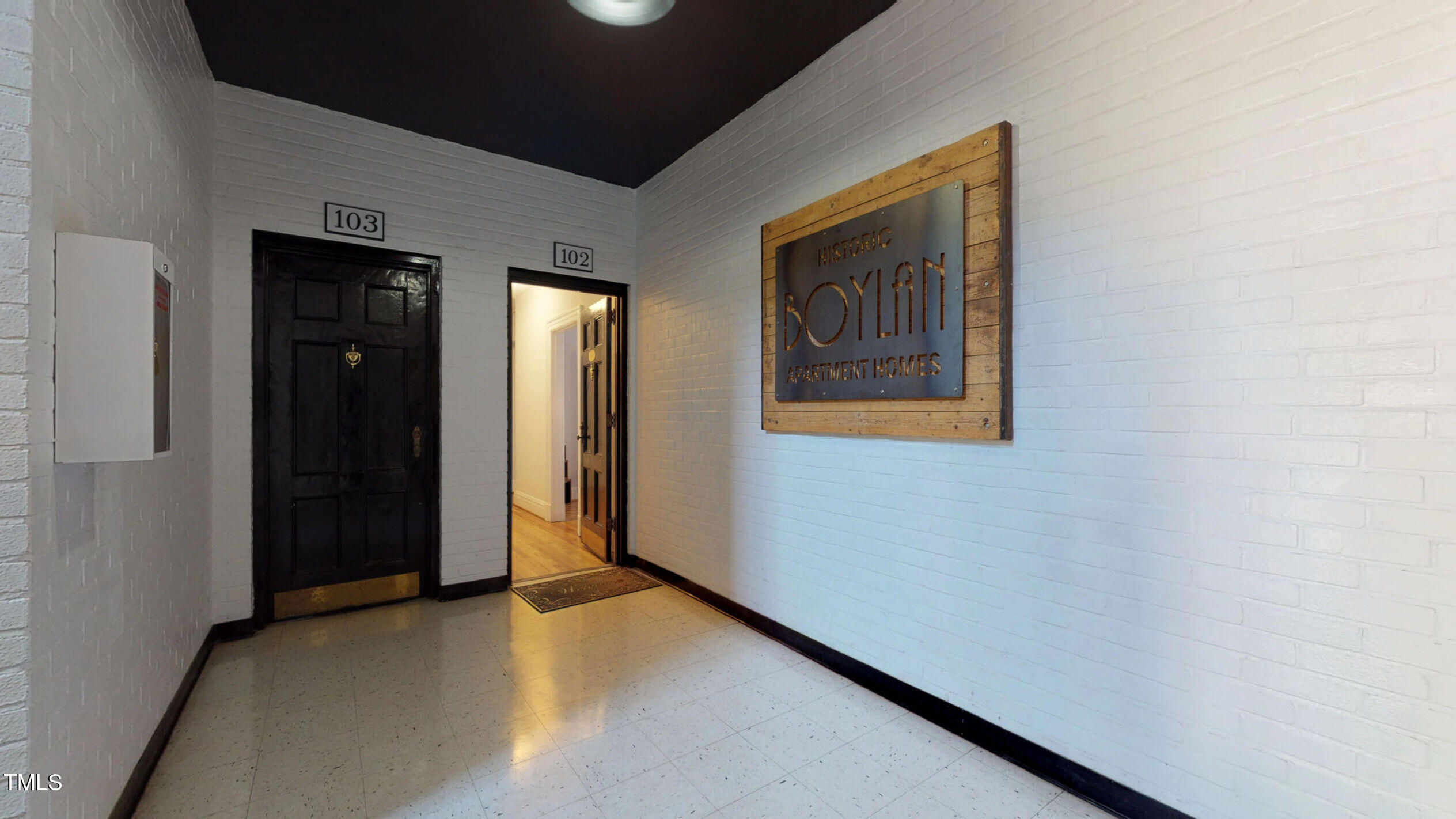 817 Hillsborough Street, Unit 1B Raleigh, NC 27603 - Photo 9 of 23 104641173