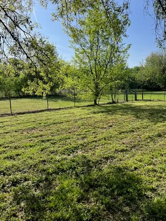 $280,000 | 17376 Garrett Road, Johnston City, IL 62951