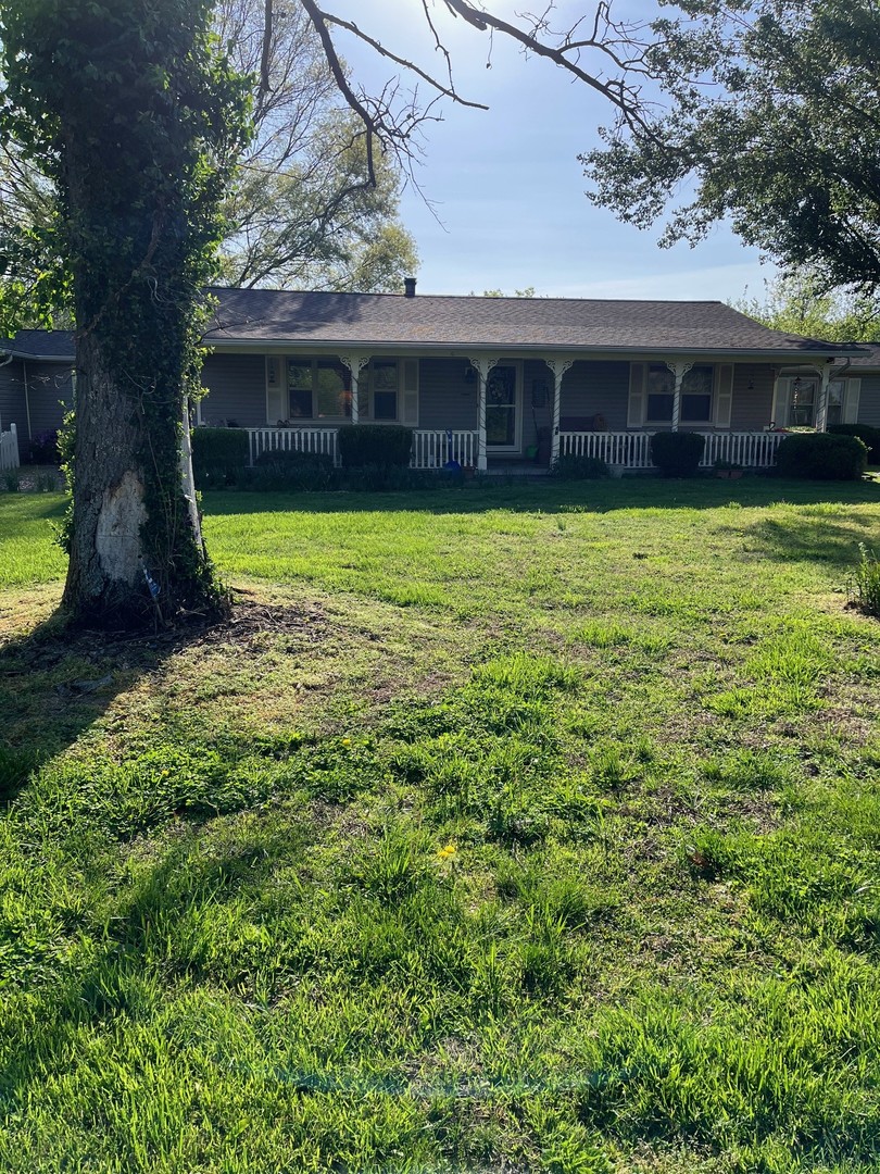 17376 Garrett Road Johnston City, IL 62951 - Photo 2 of 35