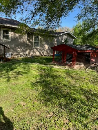 $280,000 | 17376 Garrett Road, Johnston City, IL 62951