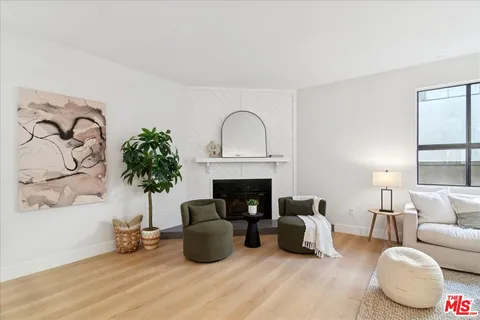 $849,000 | 1830 Colby Avenue, Unit 2, Los Angeles, CA 90025