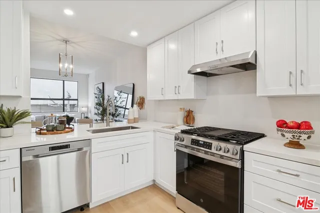 $849,000 | 1830 Colby Avenue, Unit 2, Los Angeles, CA 90025