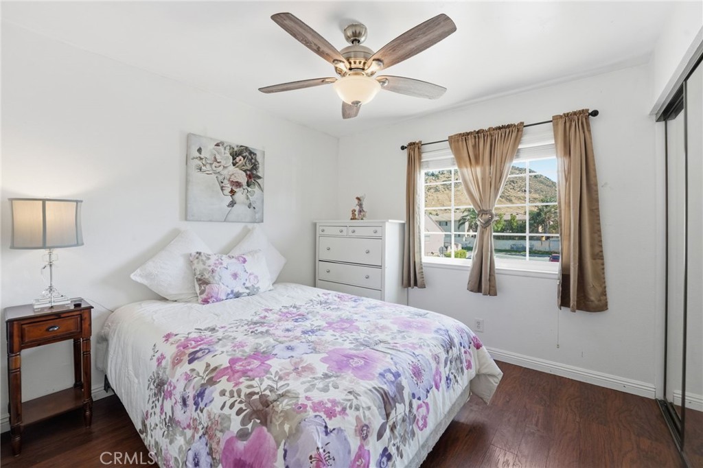 15766 Firethorn Road Fontana, CA 92337 - Photo 18 of 28 upstairs bedroom