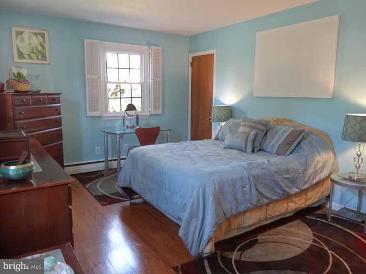 16 Springtree Lane Yardley, PA 19067 - Photo 9 of 25 Master Bedroom