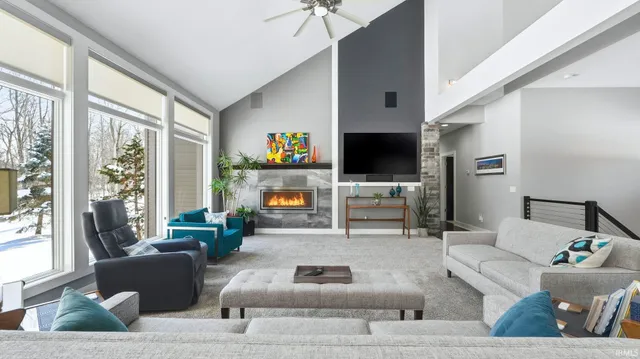 $549,000 | 14511 Soaring Hawk Trail, Hoagland, IN 46745