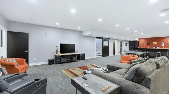 $549,000 | 14511 Soaring Hawk Trail, Hoagland, IN 46745