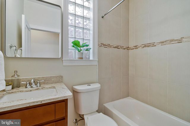 $742,500 | 319 W Street Northeast, Washington, DC 20002