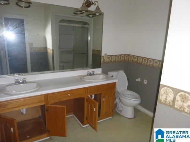 2138 Roberta Road Birmingham, AL 35214 - Photo 6 of 14