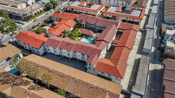 $2,850 | 14405 Cerise Avenue, Unit 29, Hawthorne, CA 90250