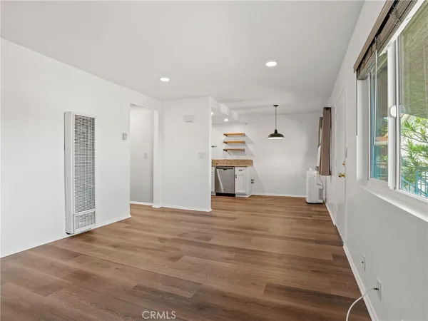 $2,850 | 14405 Cerise Avenue, Unit 29, Hawthorne, CA 90250