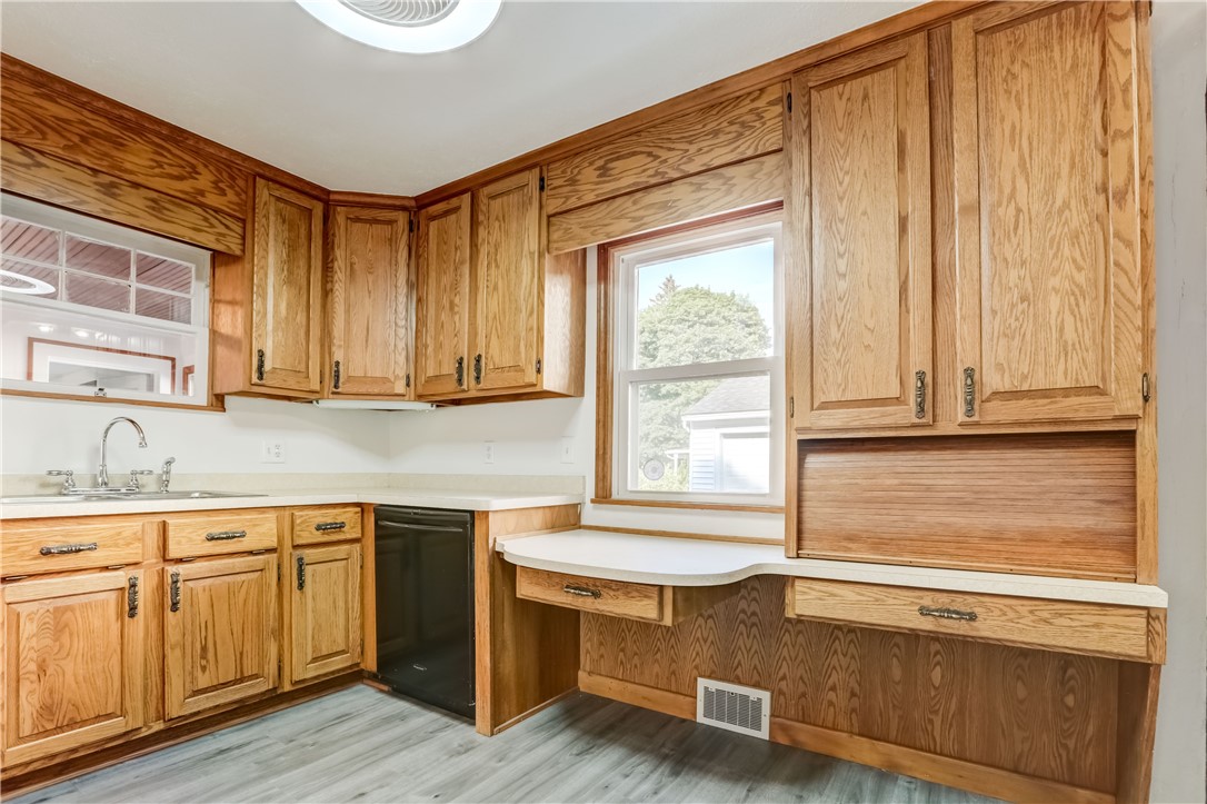 74 Seneca Road Irondequoit, NY 14622 - Photo 16 of 39