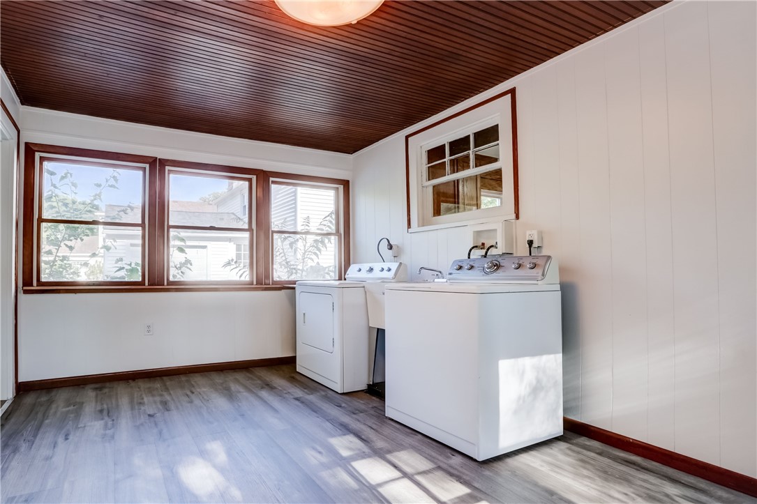 74 Seneca Road Irondequoit, NY 14622 - Photo 20 of 39