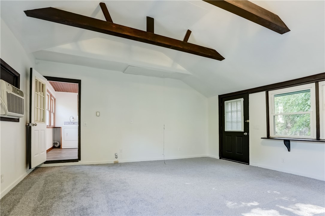 74 Seneca Road Irondequoit, NY 14622 - Photo 21 of 39