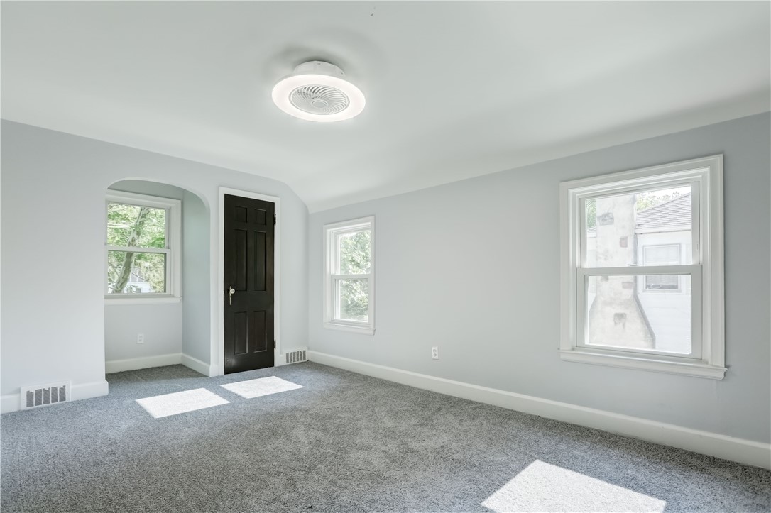 74 Seneca Road Irondequoit, NY 14622 - Photo 25 of 39