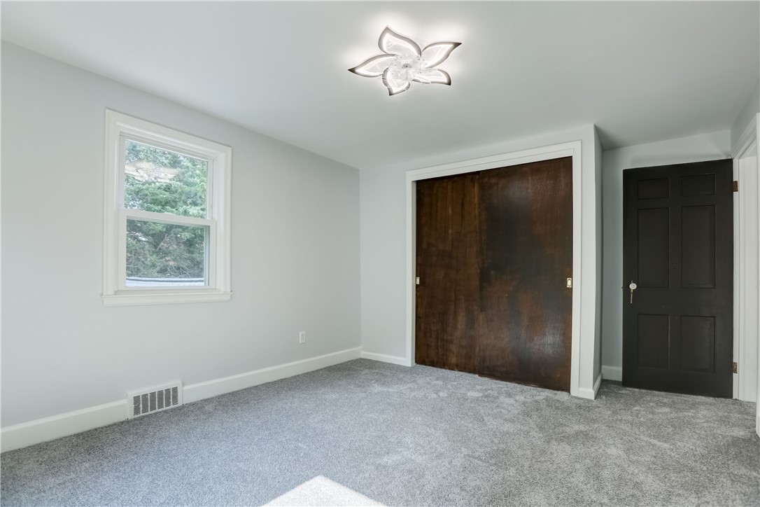 74 Seneca Road Irondequoit, NY 14622 - Photo 26 of 39