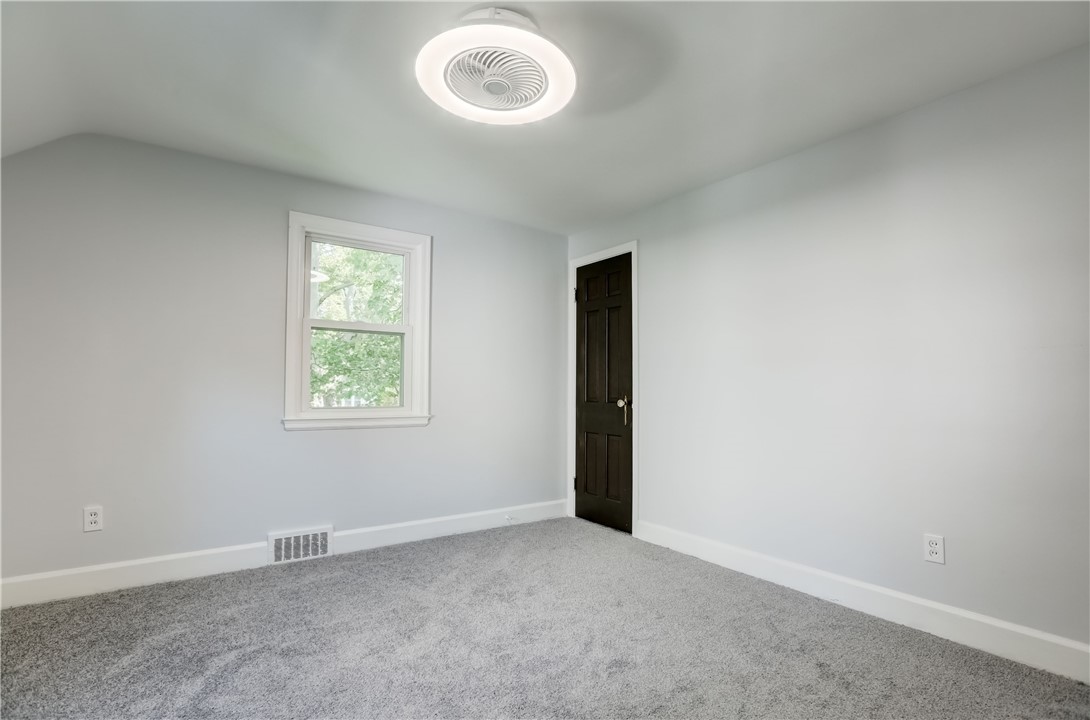 74 Seneca Road Irondequoit, NY 14622 - Photo 29 of 39