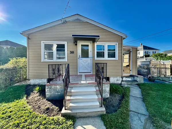 $2,100 | 30 Lucas Street, New Bedford, MA 02744