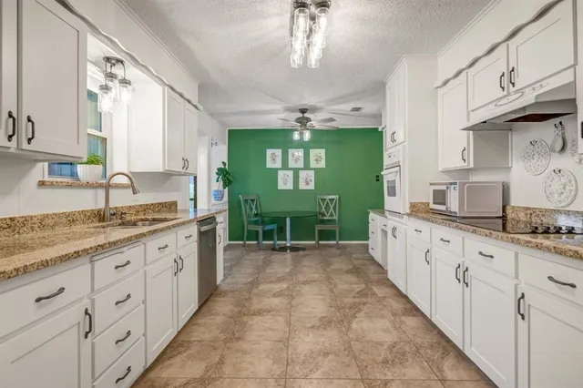 $325,000 | 5710 Cortez Drive, DeCordova, TX 76049