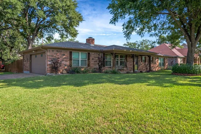 $325,000 | 5710 Cortez Drive, DeCordova, TX 76049