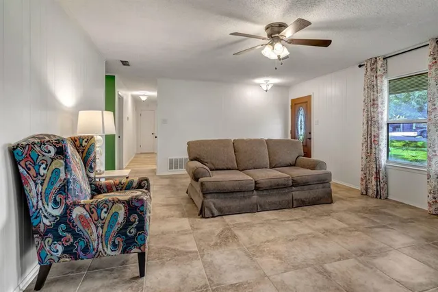 $325,000 | 5710 Cortez Drive, DeCordova, TX 76049