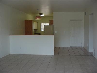 1205 East Greenlee Road, Unit 1 Tucson, AZ 85719 - Photo 3 of 8