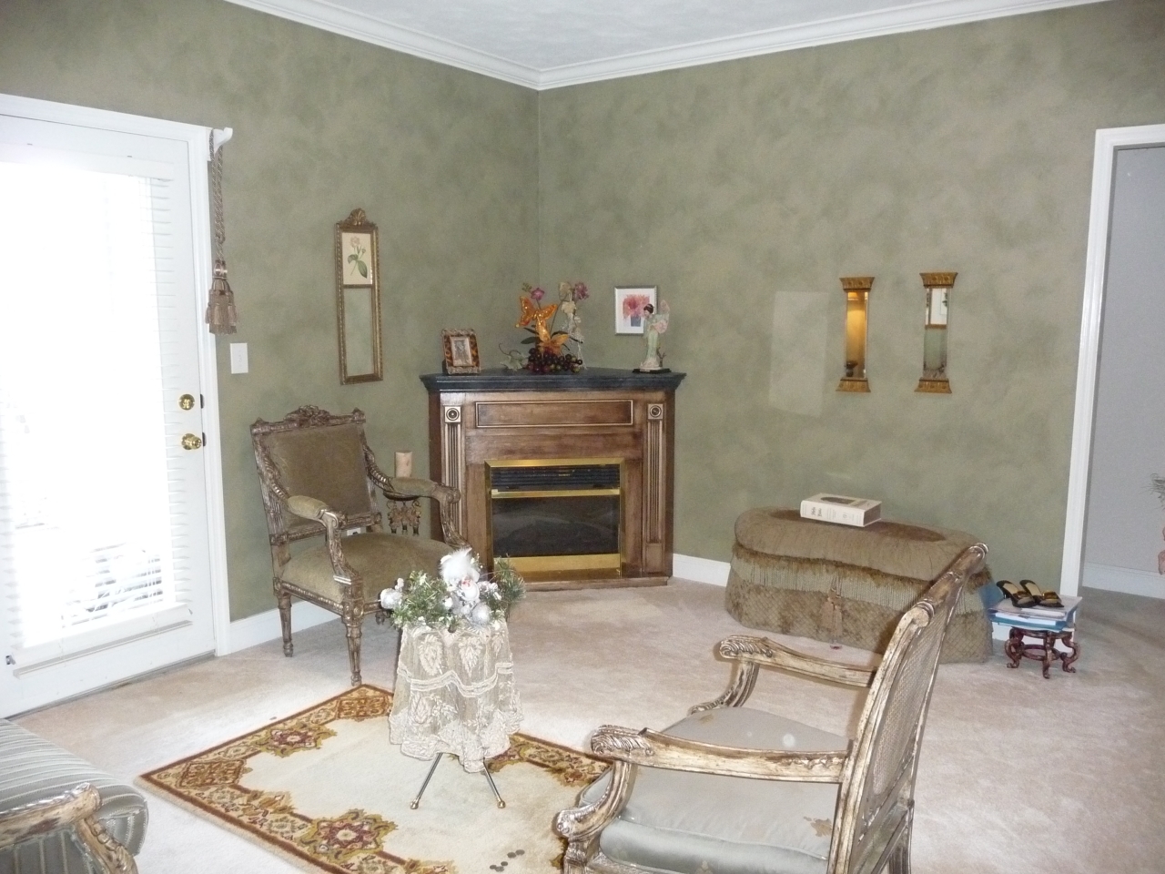 1917 South Clearing Road Salem, VA 24153 - Photo 12 of 41 Living Rm